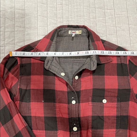 Faherty Red and Black Plaid Women's Button Down Shirt - Picture 4 of 8